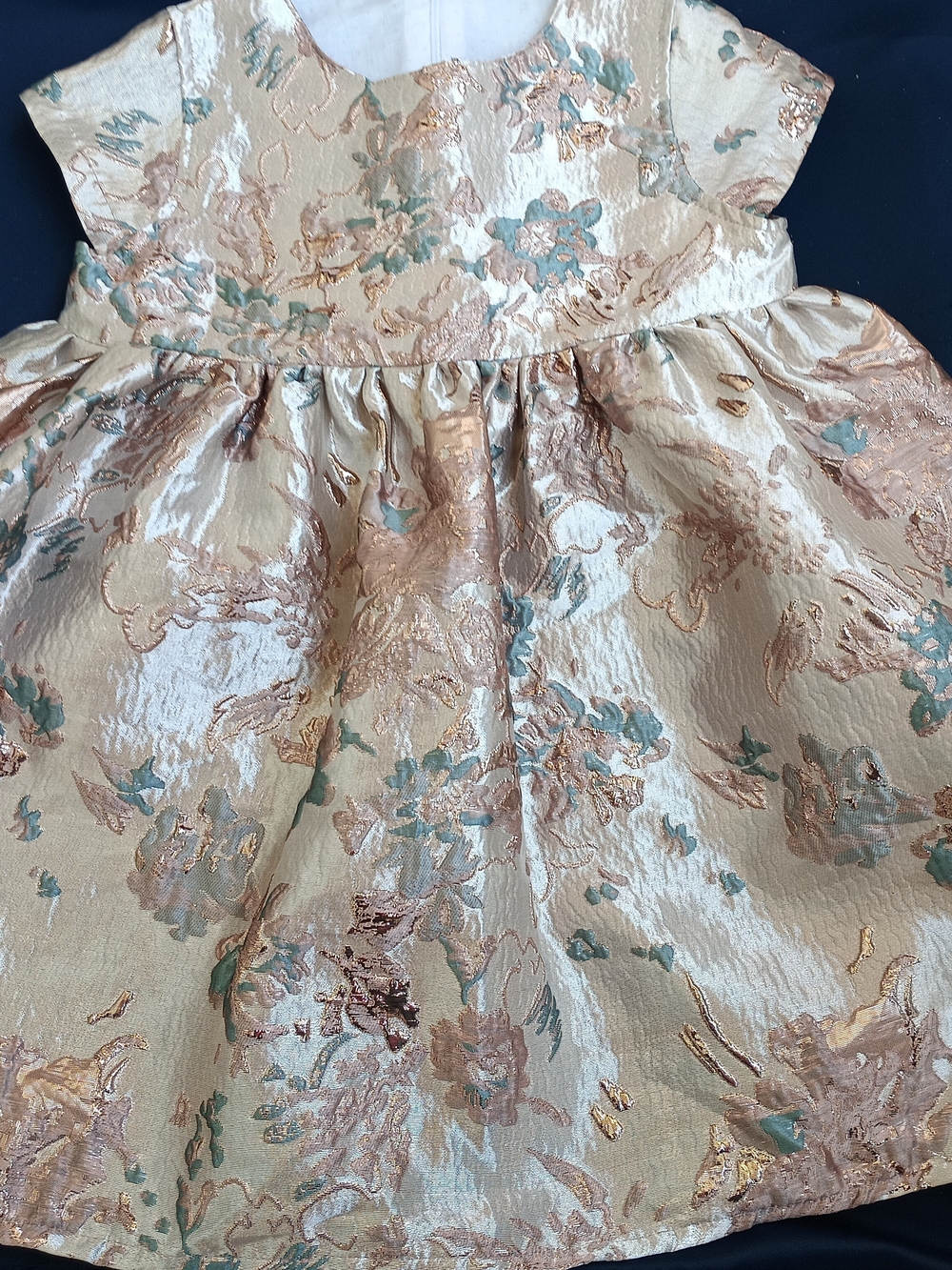 Girls Gold Metallic Floral Girls' Formal Floral Jacquard Dress in Cream and Gold